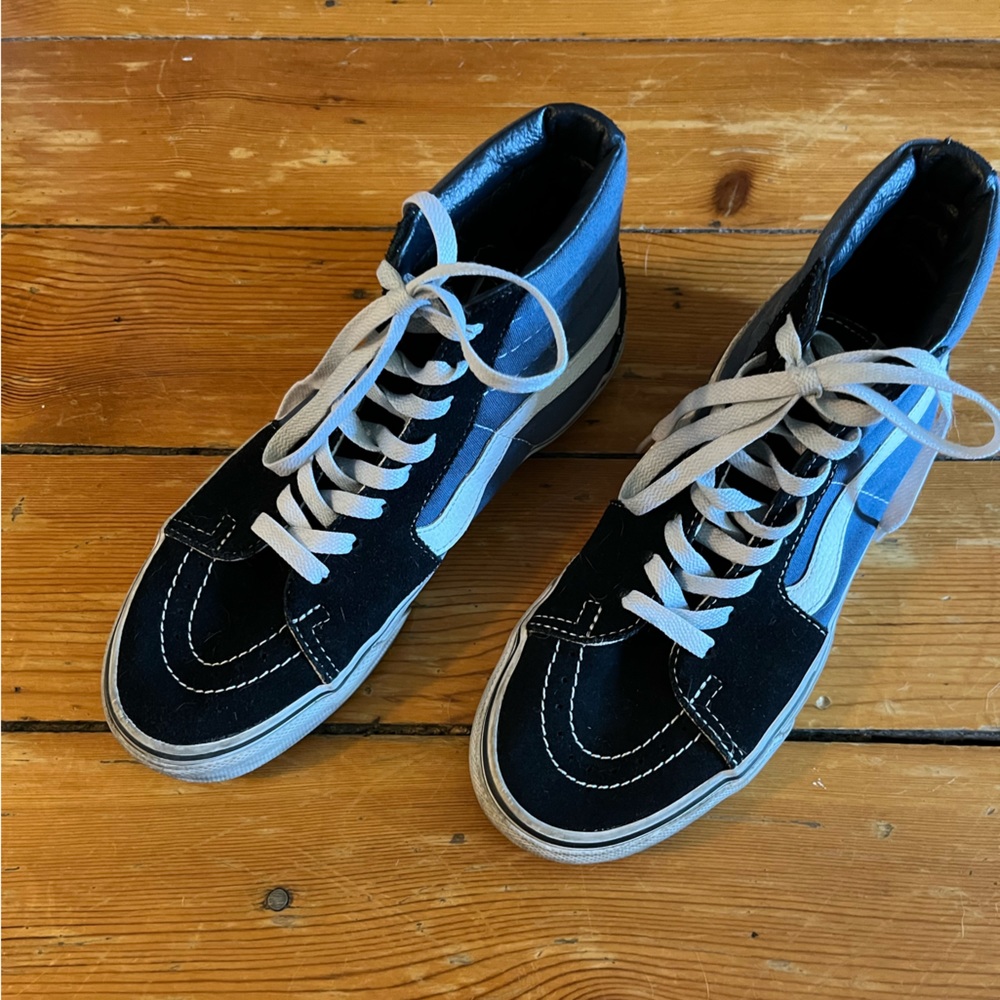 Vans High-Top (Skate Sk8-Hi) - Lightly Used - Size 7.5/38